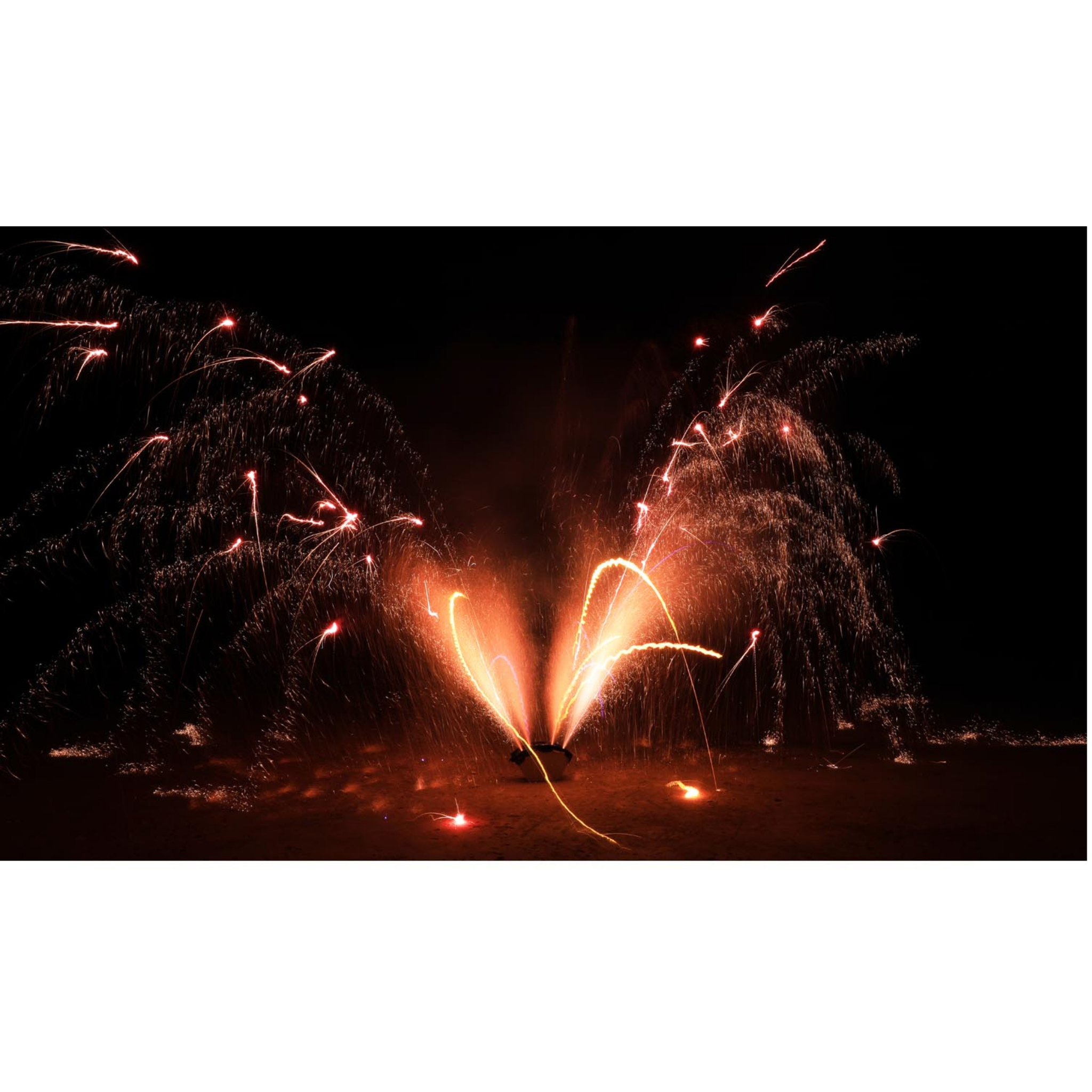 Fire Rainbow von NICO, 8er-Fontänenbatterie
